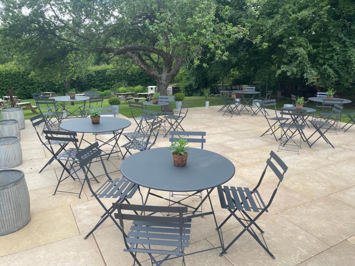 The Swan Inn Swinbrook Burford Ngoại thất bức ảnh